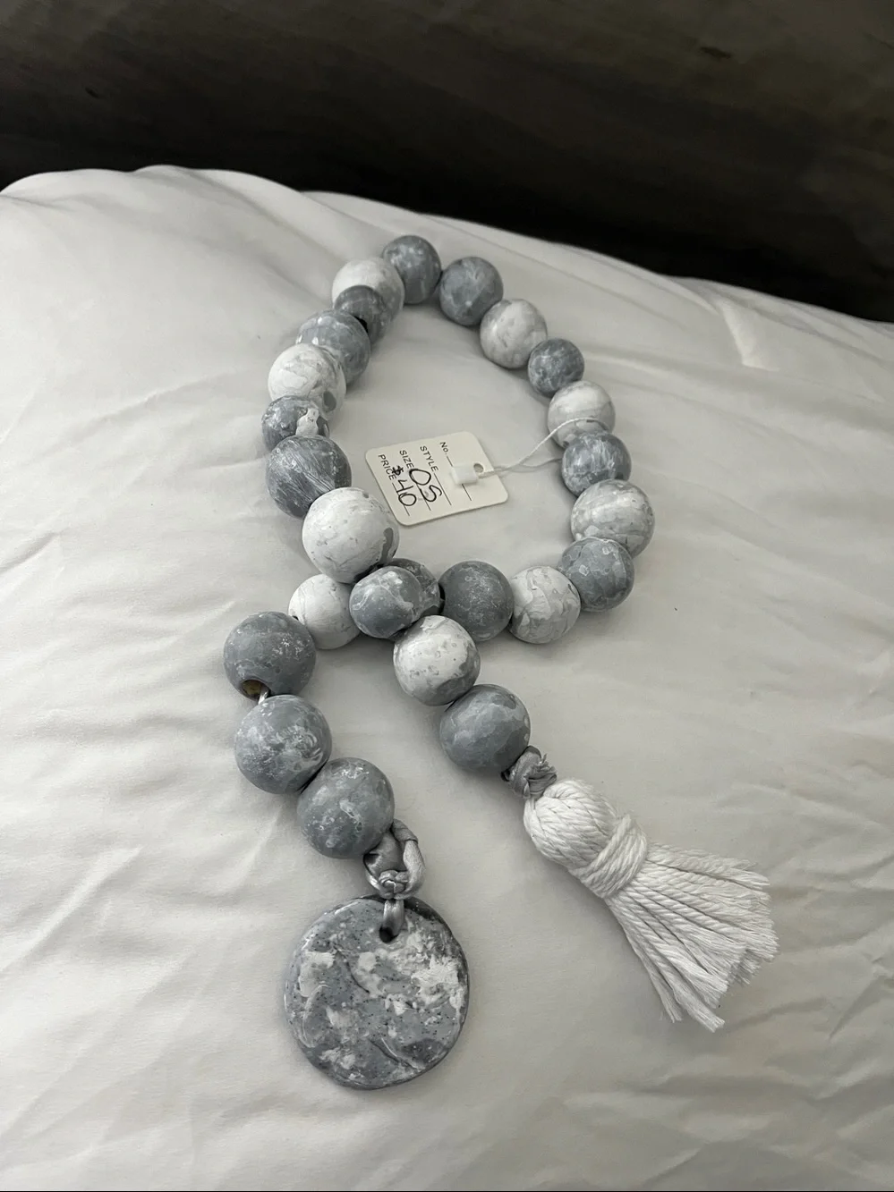 N/A elegant gray